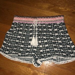 🤩BRAND NEW🤩 Francesca’s Flowy Shorts